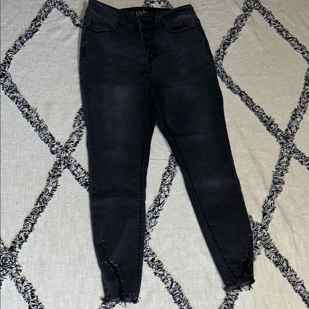 Indigo Rein Women's Black Distressed Skinny Jeans Size 7 W 27 L 27